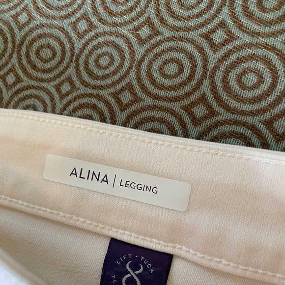 NYDJ Alina Legging/Straight Leg Jean - Picture 4 of 6